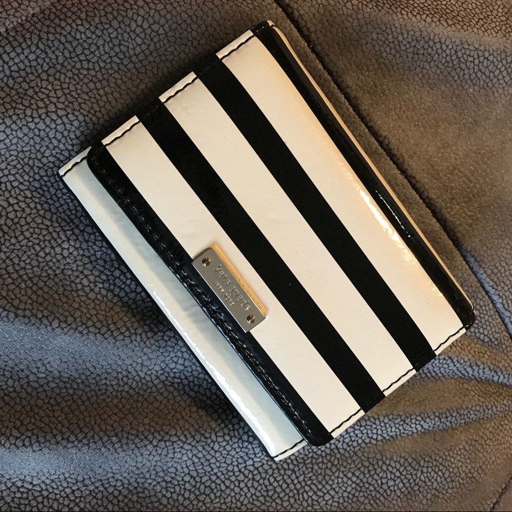 Kate spade darla wallet black and creme striped